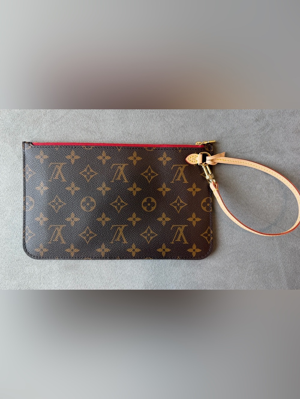 Louis Vuitton Neverfull MM Pouch